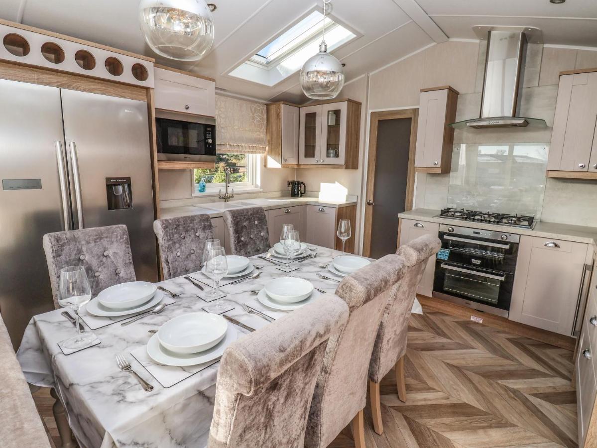 Owls Nest Villa Йорк Екстериор снимка